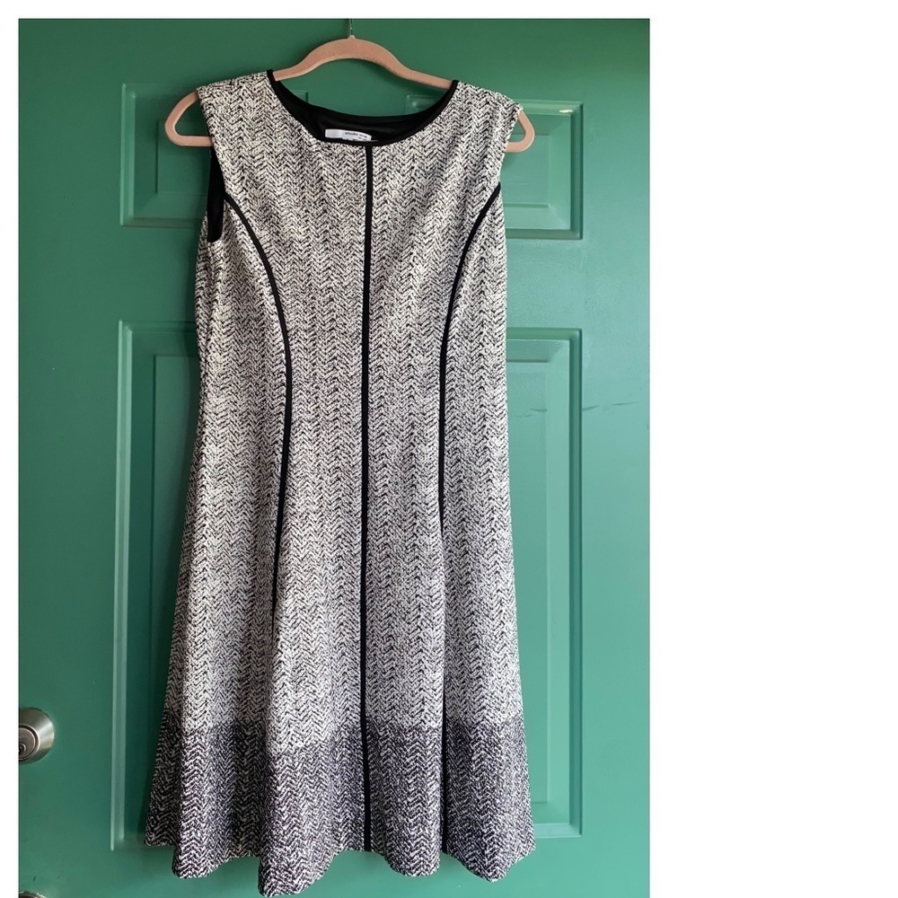 Studio one size 6 black and gray dress